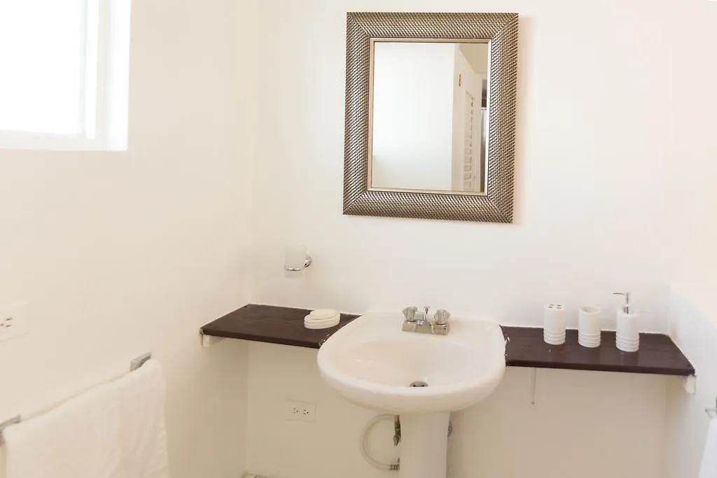 Northway'S Hotel Monte Cristo Καμπαρέτε